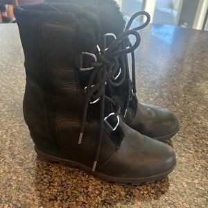 Sorel Black Lace Up Women's Boots
